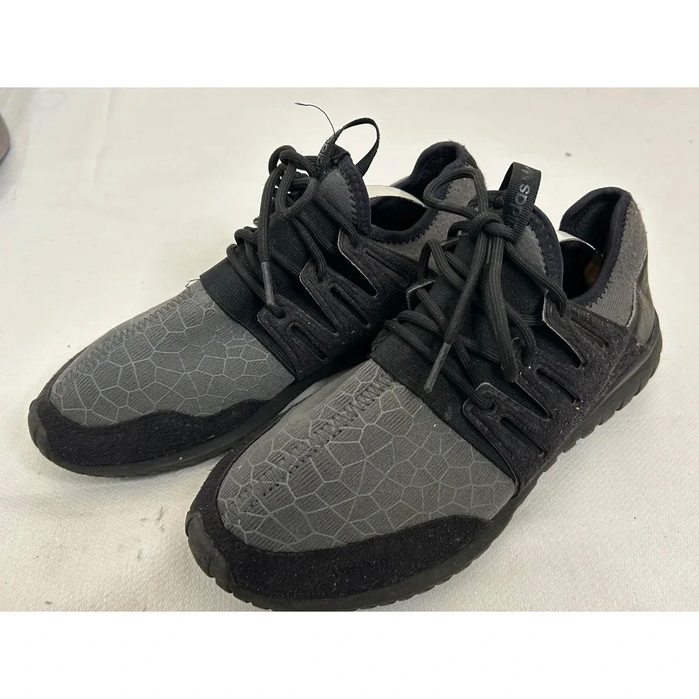Adidas Men's Tubular Radial 'Core Black Crystal Gray' Sneakers Size 6.5